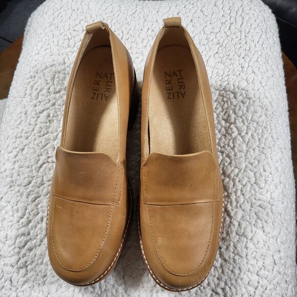 New Naturalizer Darry Lug Sole Loafer Leather Brown sz 7.5 WIDE - Picture 1 of 6